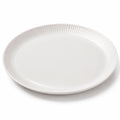 Assiette plate 26 cm en céramique blanche - bord strié style classique