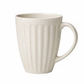 Mug 400 ml en céramique beige à relief vertical avec anse